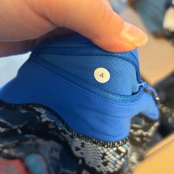 LULULEMON RUN SPEED SHORT ZIGGY SNAKE CASPIAN BLUE PIPE DREAM - Picture 4 of 5